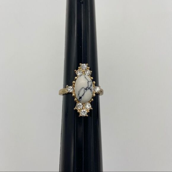 Marbled oval and rhinestone studded ring - 7.25 - Picture 7 of 10
